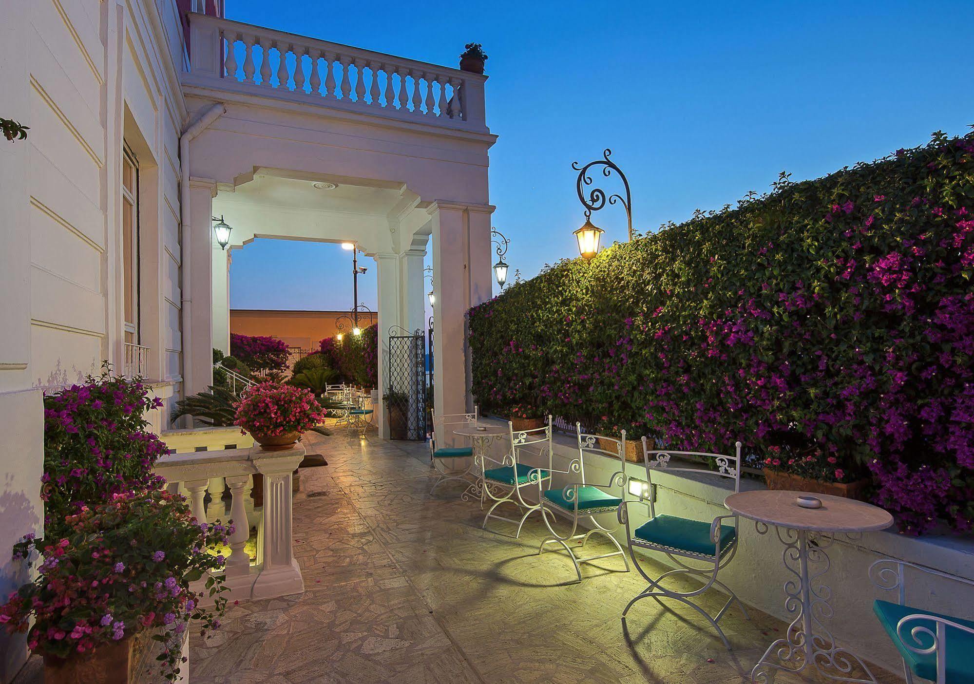 Hotel Villa Garden Sant'Agnello Exterior photo